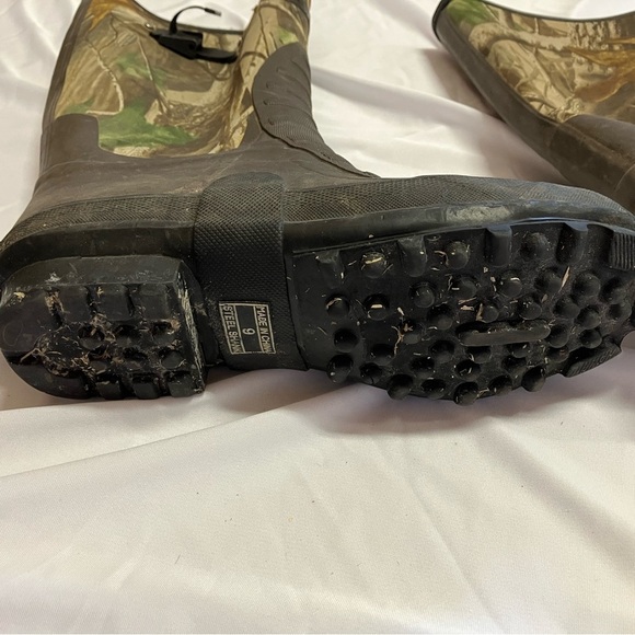Sturdy Camo Steel Shank Boots - Picture 8 of 11